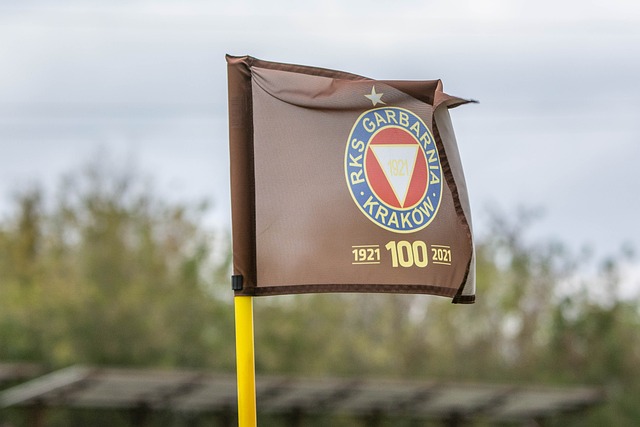 信使报：拜仁二队中场哈维尔-费尔南德斯已被推荐给拉齐奥